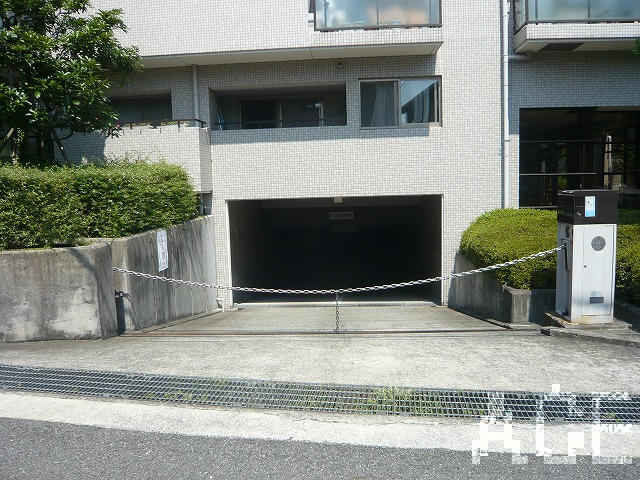 駐車場入口