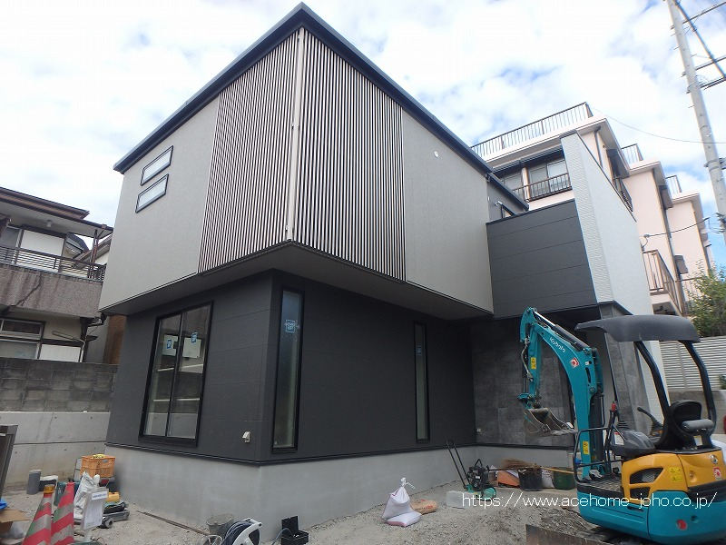 苦楽園口駅 徒歩8分 構造:木造土地面積:115.42平米 ( 34.91坪 ) 建物面積:100.84平米 ( 30.5坪 )