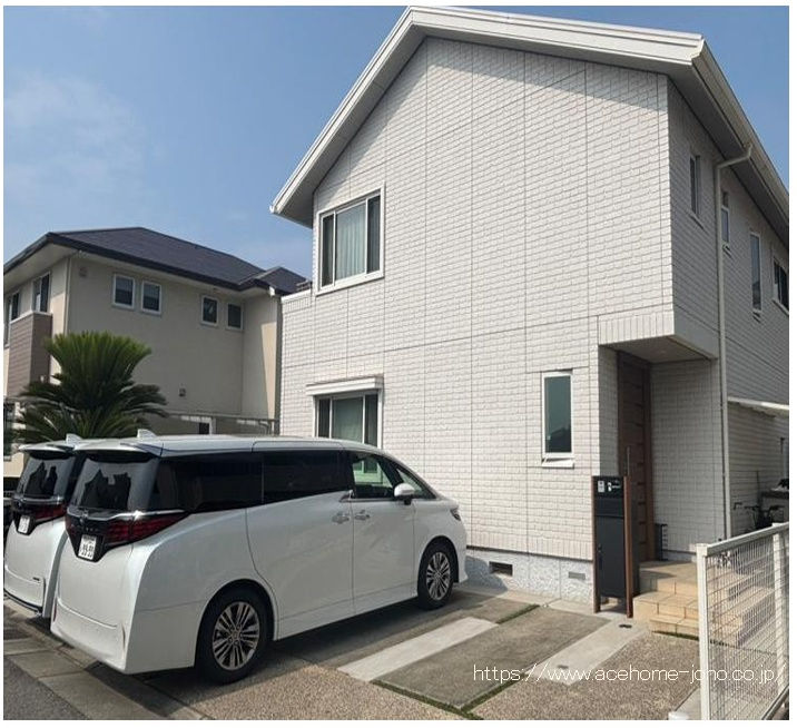 阪神芦屋駅 徒歩2分 バス9分構造:軽量鉄骨造土地面積:203.34平米 ( 61.51坪 ) 建物面積:130.98平米 ( 39.62坪 )