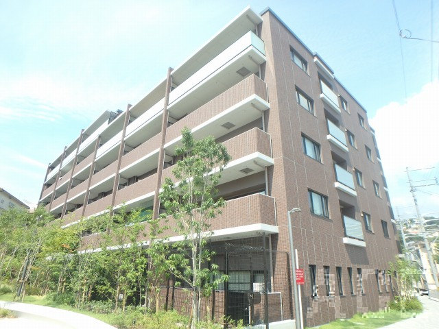 甲陽園駅 徒歩1分 構造:鉄筋コンクリート造専有面積:88.65平米 ( 26.81坪 )