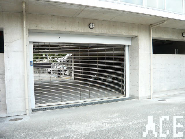 駐車場入口
